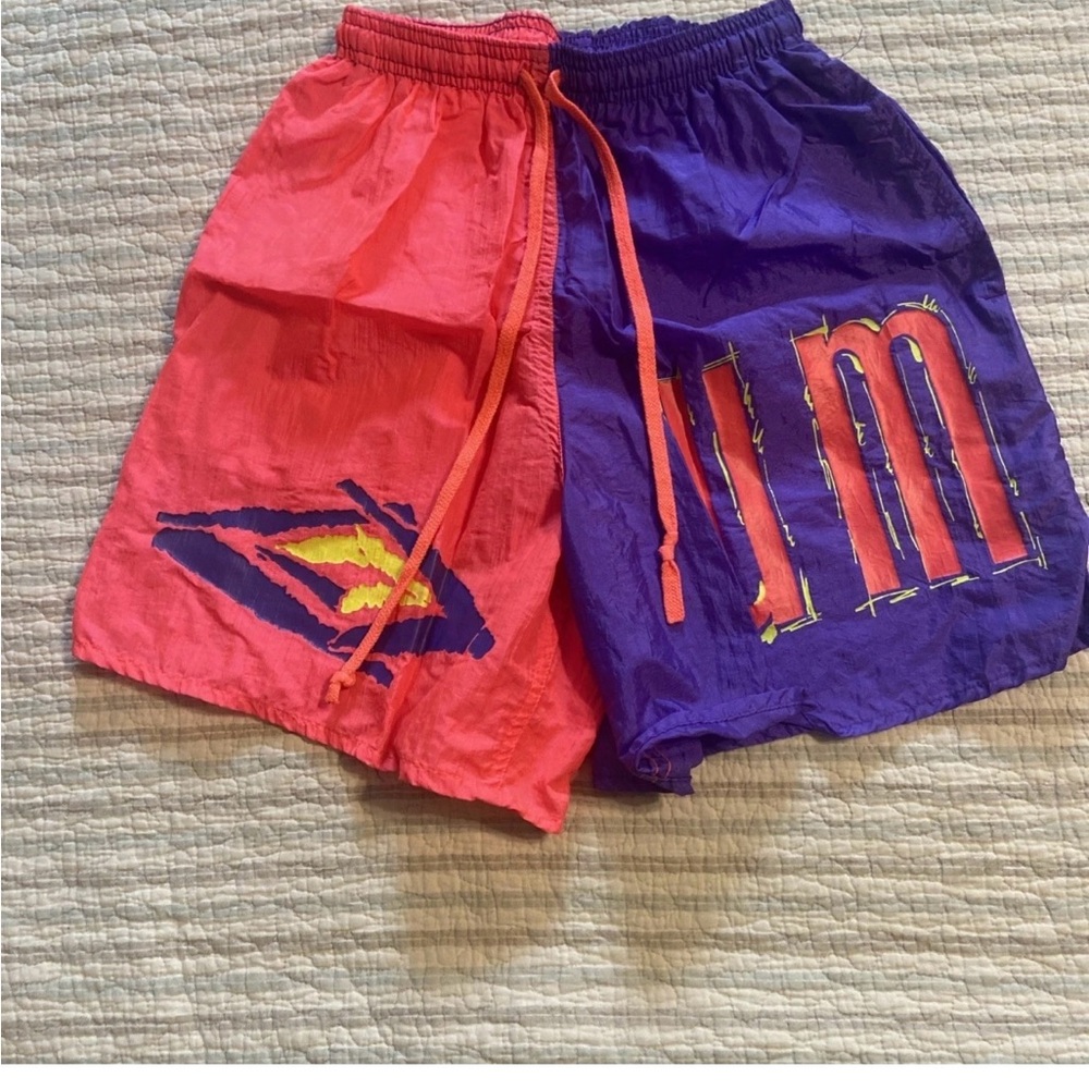 Umbro Red and Purple Athletic Men's Shorts Small